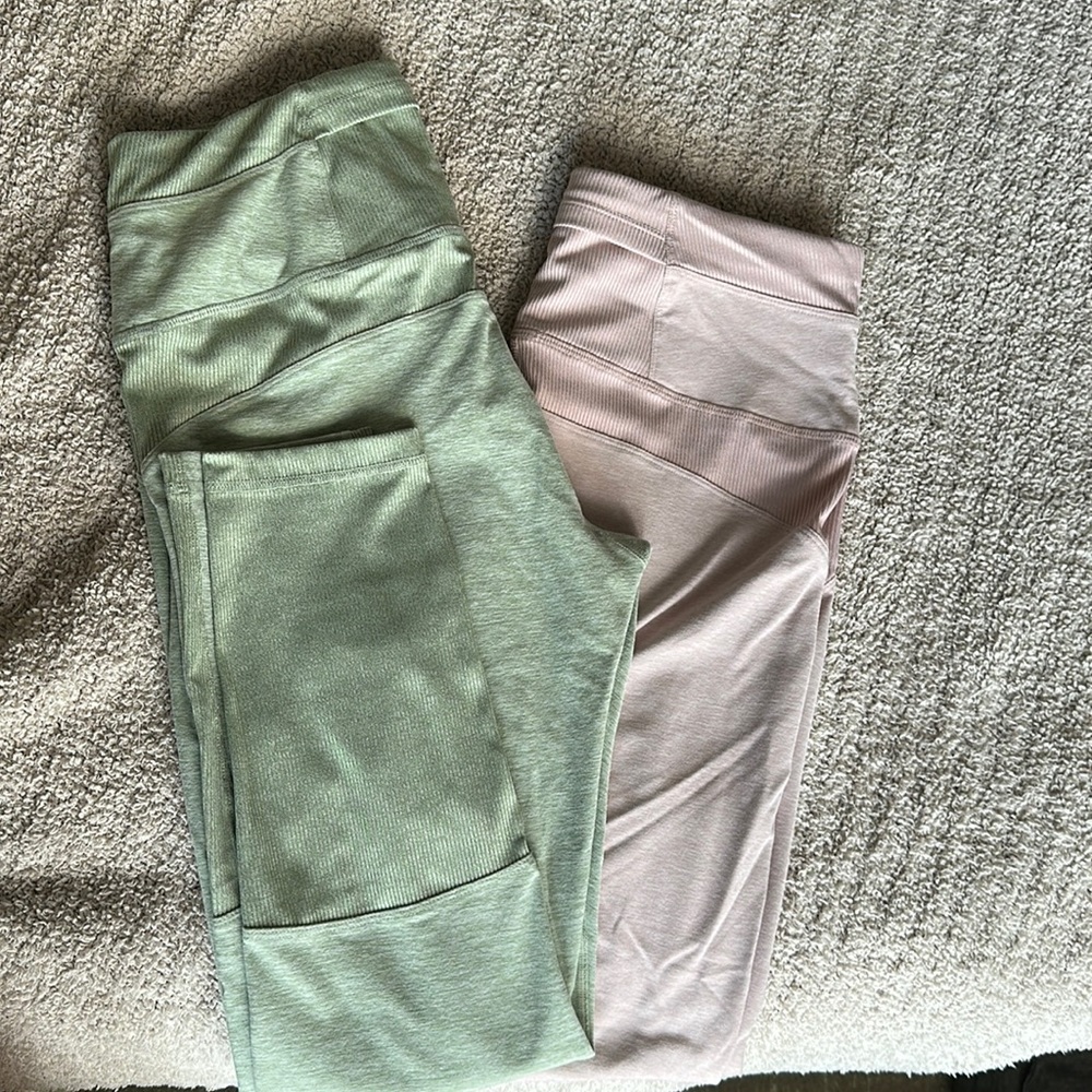 Leggings SIZE MEDIUM